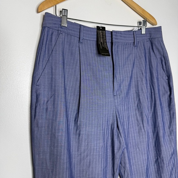 Banana Republic 12 High Rise Tapered Stripe trouser straight
Pants Size 12 NWT - Picture 6 of 7